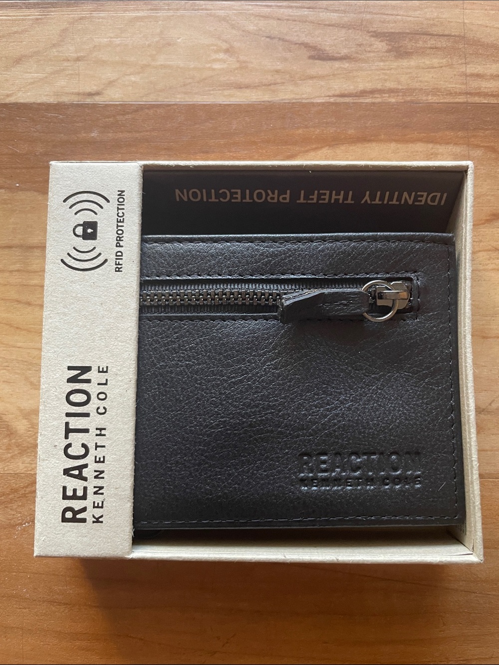 Reaction Kenneth Cole Black Leather RFID Card & Key Wallet with Zip Pocket